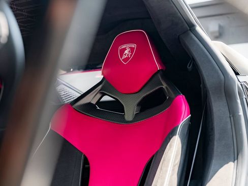 Used 2025 Lamborghini Revuelto AWD/4WD image 54
