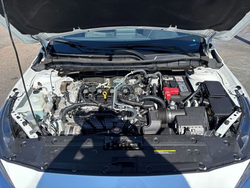 Used 2025 Nissan Altima 2.5 SV FWD image 32