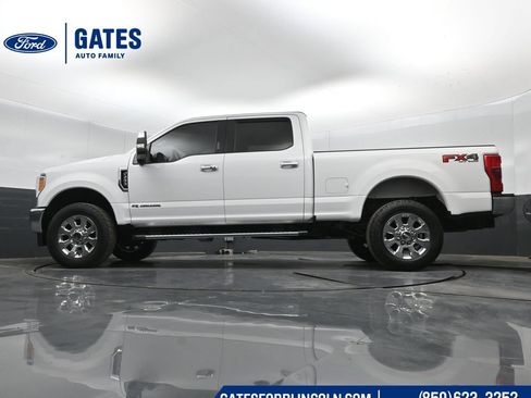 Used 2018 Ford F250 Lariat w/ Lariat Ultimate Package AWD/4WD image 41