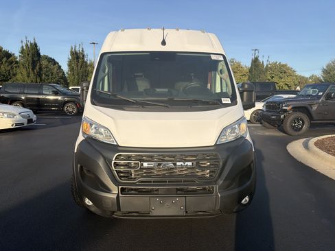 Used 2023 RAM ProMaster 3500 w/ Driver Convenience Group FWD image 3