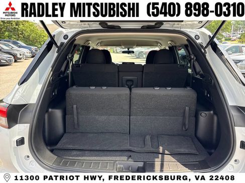 Used 2022 Mitsubishi Outlander ES AWD/4WD image 14