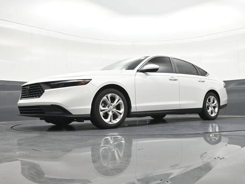 Used 2024 Honda Accord LX image 22