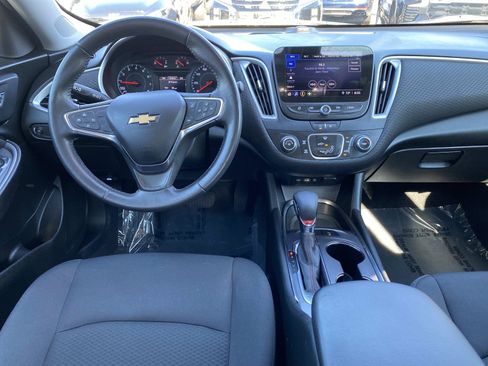 Used 2021 Chevrolet Malibu RS FWD image 11