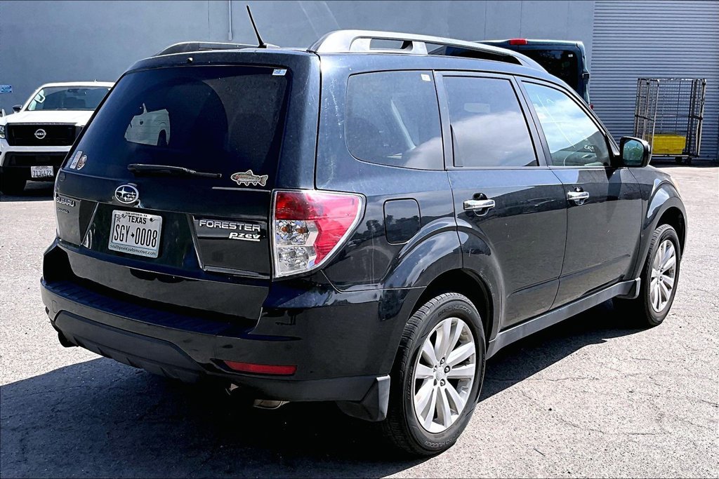Used 2011 Subaru Forester 2.5X Premium w/ All-Weather Pkg AWD/4WD image 4