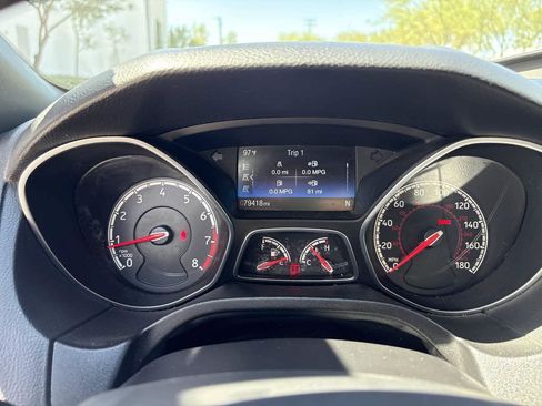 Used 2018 Ford Focus ST FWD image 23