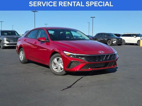 Certified 2026 Hyundai Elantra SE FWD image 1