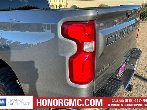 Used 2022 Chevrolet Silverado 1500 LT image 24