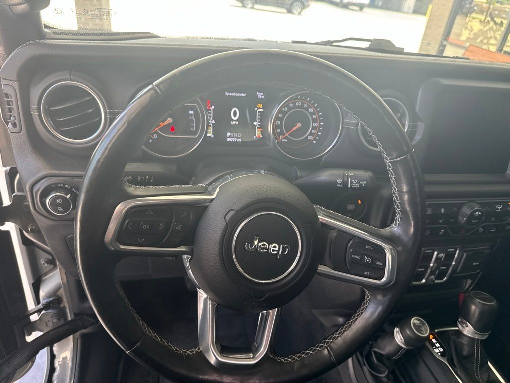 Used 2021 Jeep Gladiator Overland AWD/4WD image 11