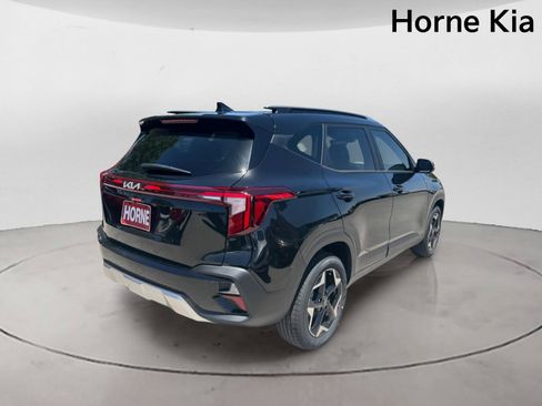 New 2026 Kia Seltos S FWD image 4