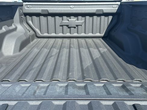 Used 2024 Chevrolet Colorado Trail Boss w/ Technology Package image 21