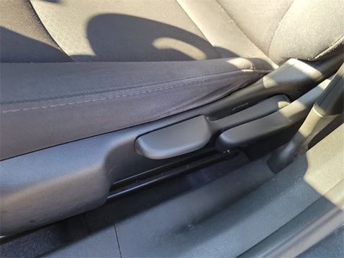 Used 2018 Chevrolet Malibu LS image 11