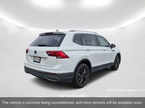 Used 2022 Volkswagen Tiguan SE FWD image 6