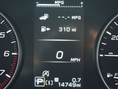 Used 2024 Subaru Crosstrek 2.5i Limited image 4