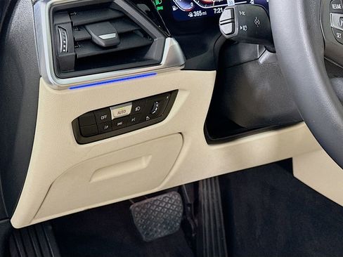 Used 2021 BMW 330i Sedan w/ Convenience Package image 10