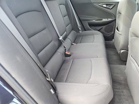 Used 2022 Chevrolet Malibu LT image 13