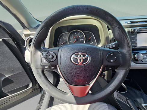 Used 2014 Toyota RAV4 XLE FWD image 21
