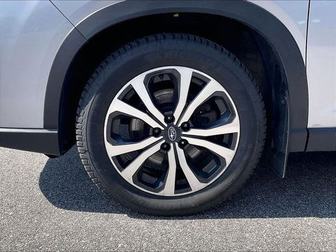 Used 2021 Subaru Forester Limited AWD/4WD image 7