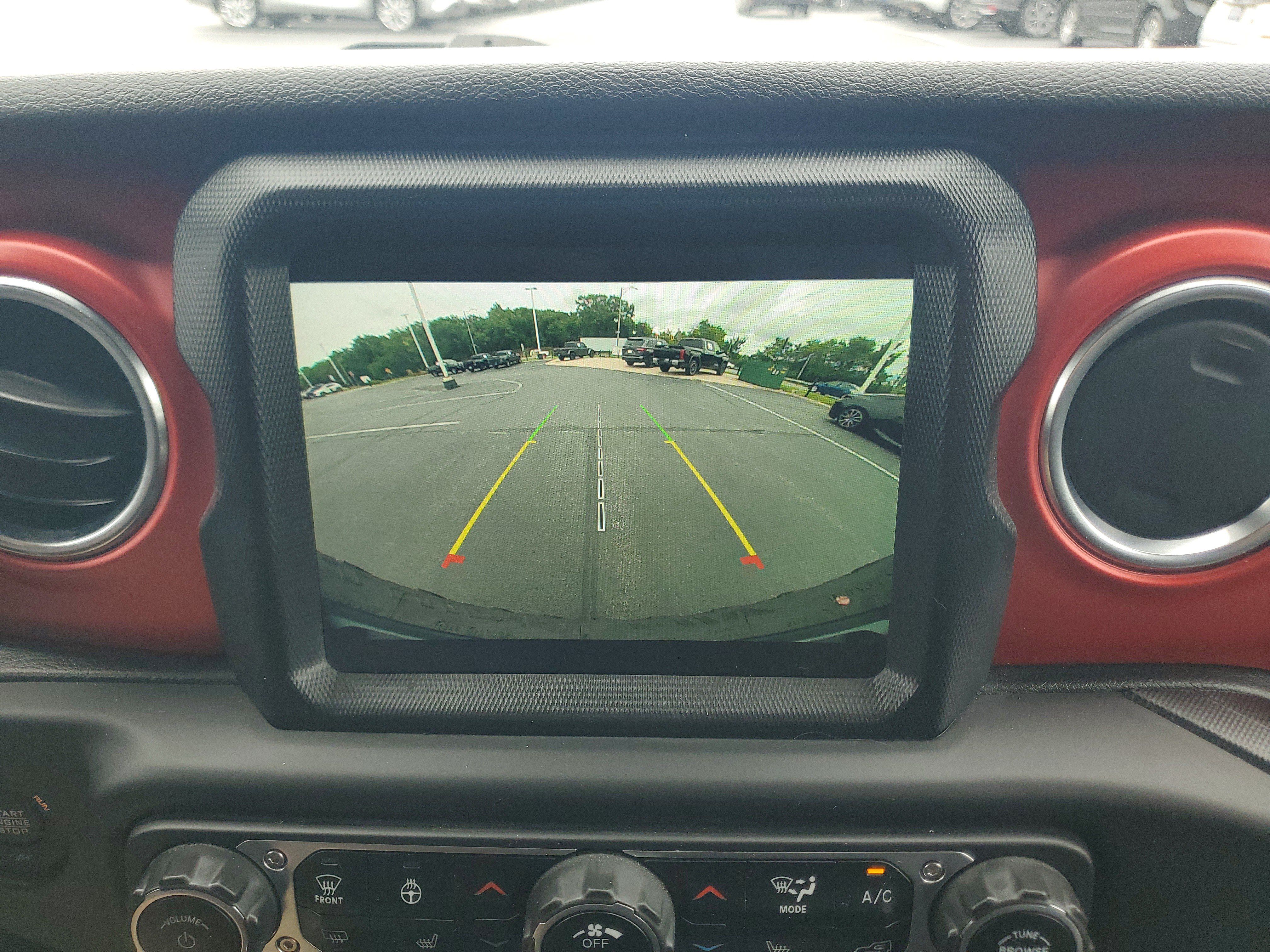 Used 2021 Jeep Wrangler Unlimited Rubicon w/ Dual Top Group AWD/4WD image 34