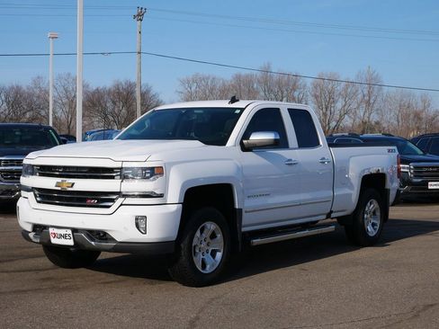 Used 2017 Chevrolet Silverado 1500 LTZ Z71 w/ LTZ Plus Package AWD/4WD image 5