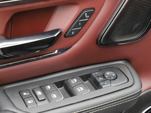 Used 2025 RAM 1500 Limited AWD/4WD image 20