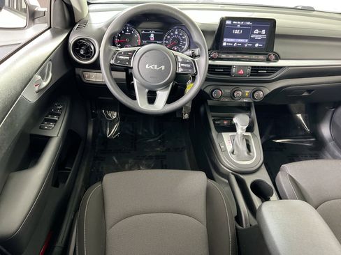 Used 2022 Kia Forte LXS w/ LXS Technology Package image 20