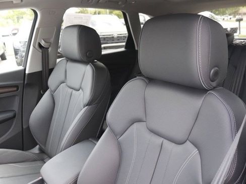 Used 2025 Audi Q5 2.0T Premium Plus image 14