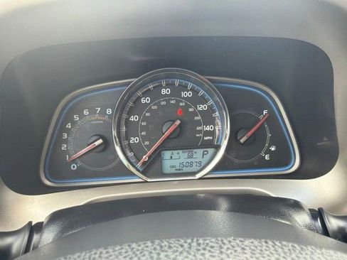 Used 2013 Toyota RAV4 Limited AWD/4WD image 30