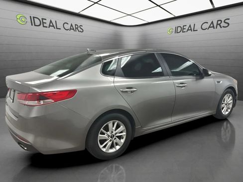 Used 2018 Kia Optima LX FWD image 5