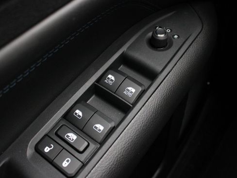 New 2026 Jeep Compass Latitude AWD/4WD image 25