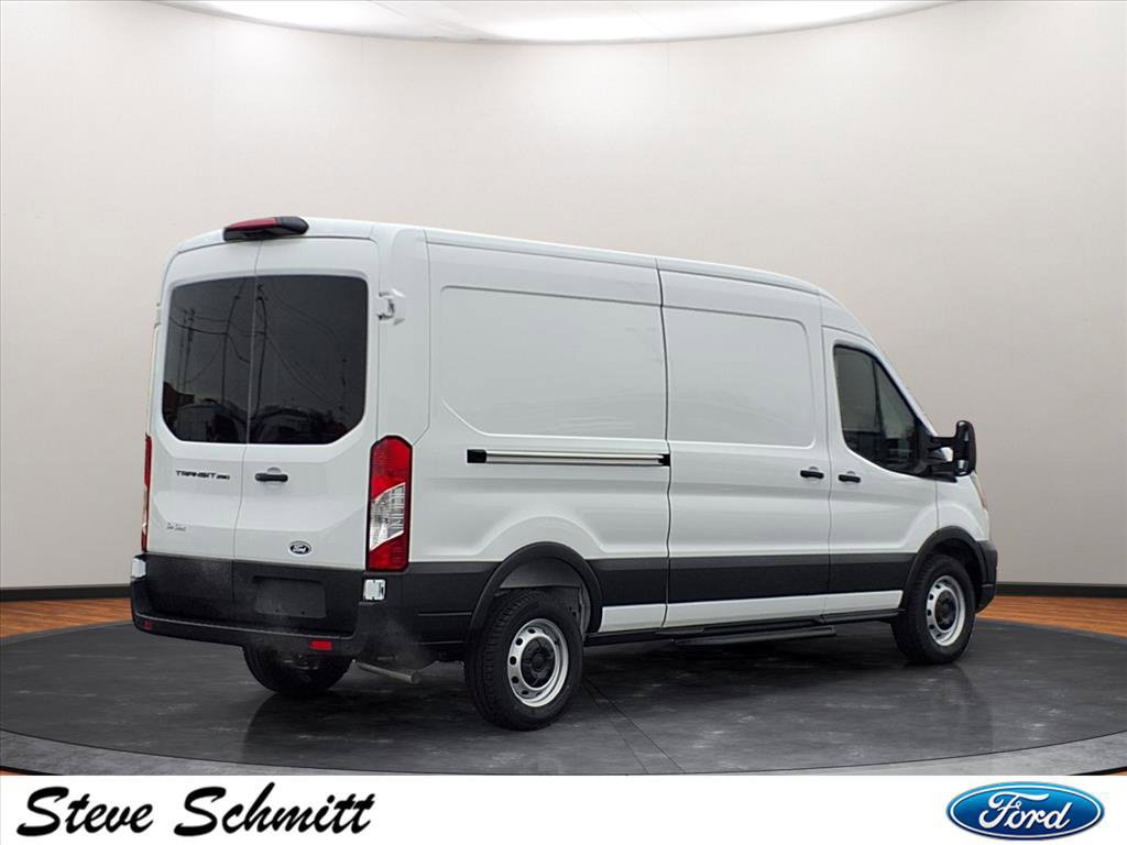 New 2026 Ford Transit 250 148 Medium Roof w/ Load Area Protection Package RWD image 26