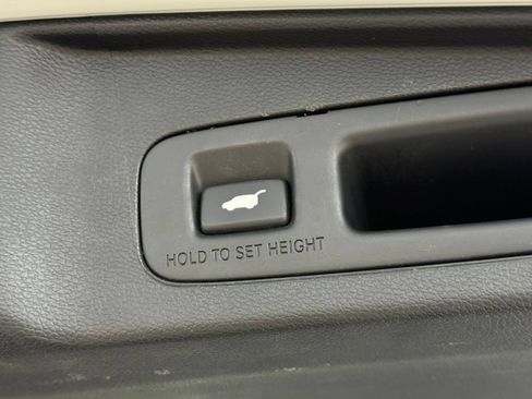 Used 2020 Honda CR-V EX-L image 23