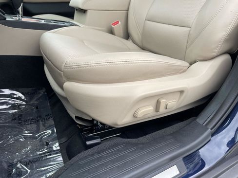 Used 2018 Subaru Outback 2.5i Limited AWD/4WD image 4