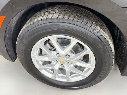 Used 2022 Chevrolet Equinox LS w/ LS Convenience Package image 30