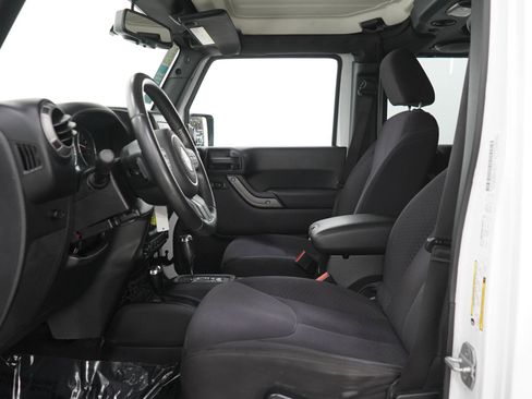 Used 2013 Jeep Wrangler Unlimited Sport AWD/4WD image 21