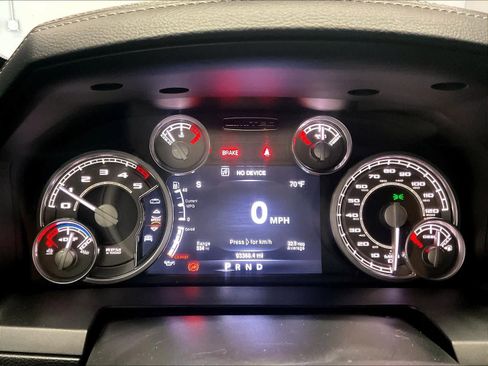 Used 2016 RAM 1500 Limited image 21
