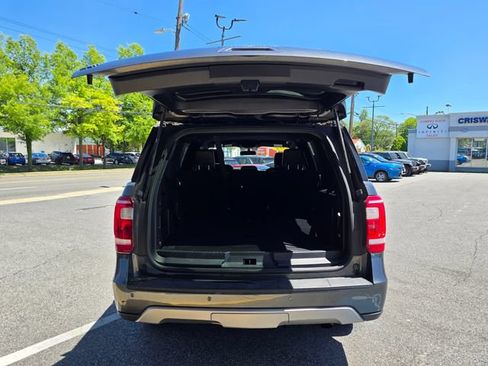 Used 2018 Ford Expedition XLT AWD/4WD image 36