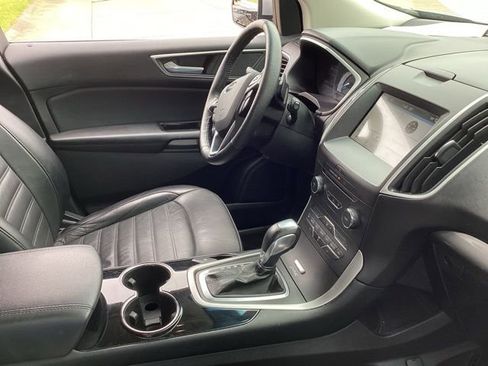 Used 2017 Ford Edge SEL w/ Equipment Group 201A AWD/4WD image 22