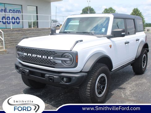 Used 2023 Ford Bronco Badlands AWD/4WD image 1
