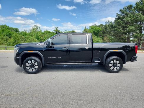 Certified 2025 GMC Sierra 2500 Denali w/ Denali Reserve Package AWD/4WD image 2