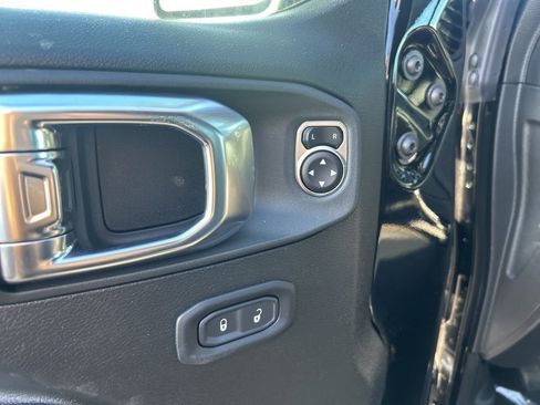 New 2026 Jeep Gladiator Sport image 18