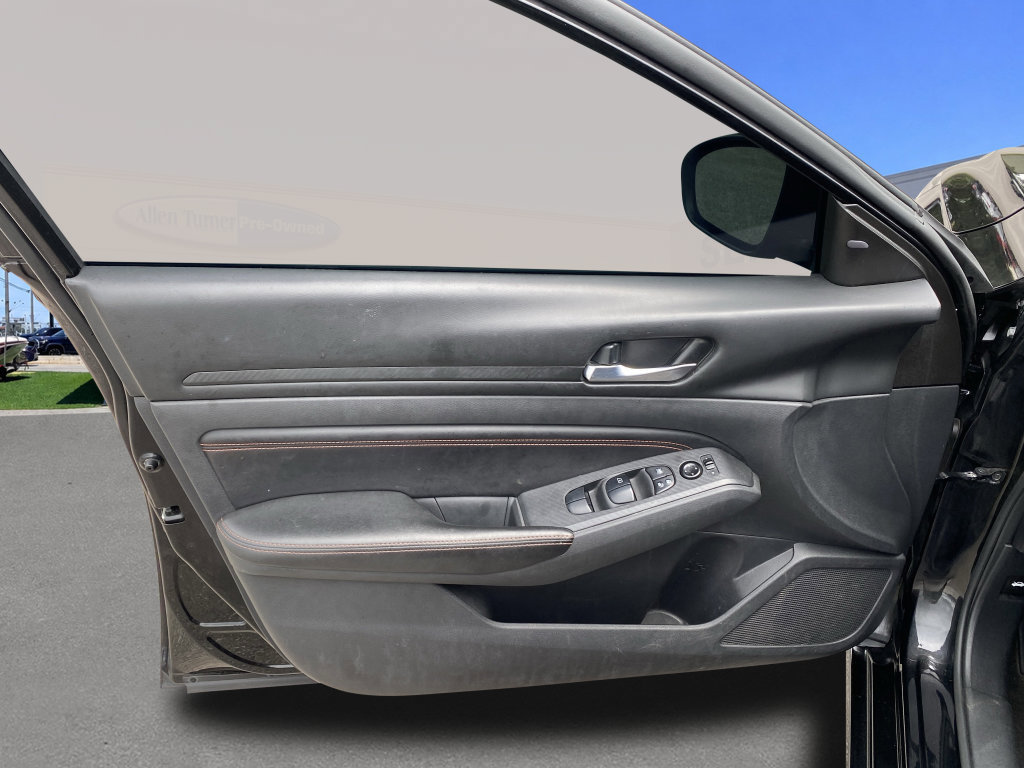 Used 2022 Nissan Altima 2.5 SR FWD image 17