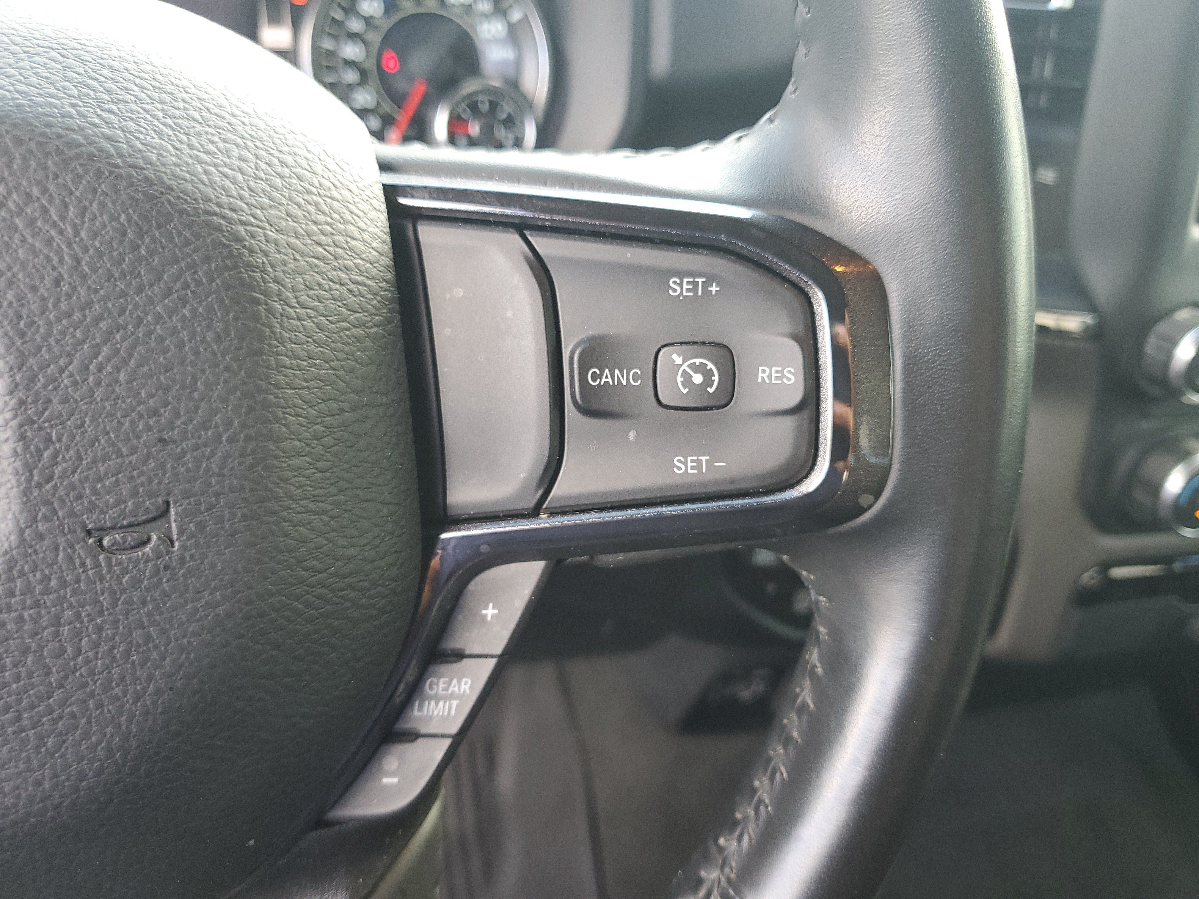 Used 2022 RAM 1500 Big Horn AWD/4WD image 16