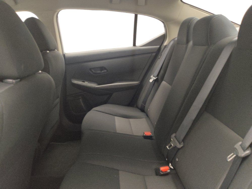 Used 2025 Nissan Sentra SV FWD image 18