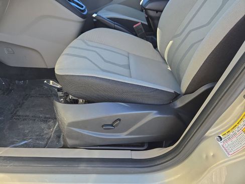 Used 2016 Ford Transit Connect XLT image 14