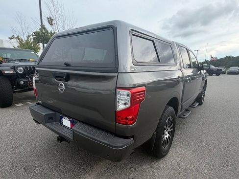 Used 2021 Nissan Titan SV w/ SV Convenience Package RWD image 20