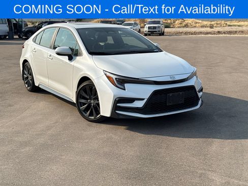 Used 2025 Toyota Corolla XSE FWD image 1