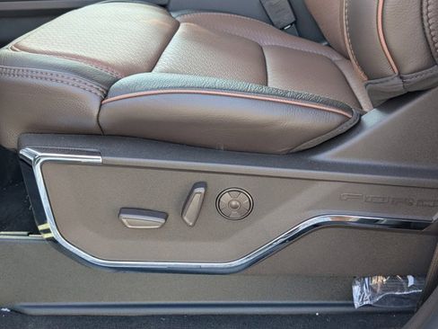 New 2026 Ford F450 King Ranch w/ FX4 Off-Road Package image 21