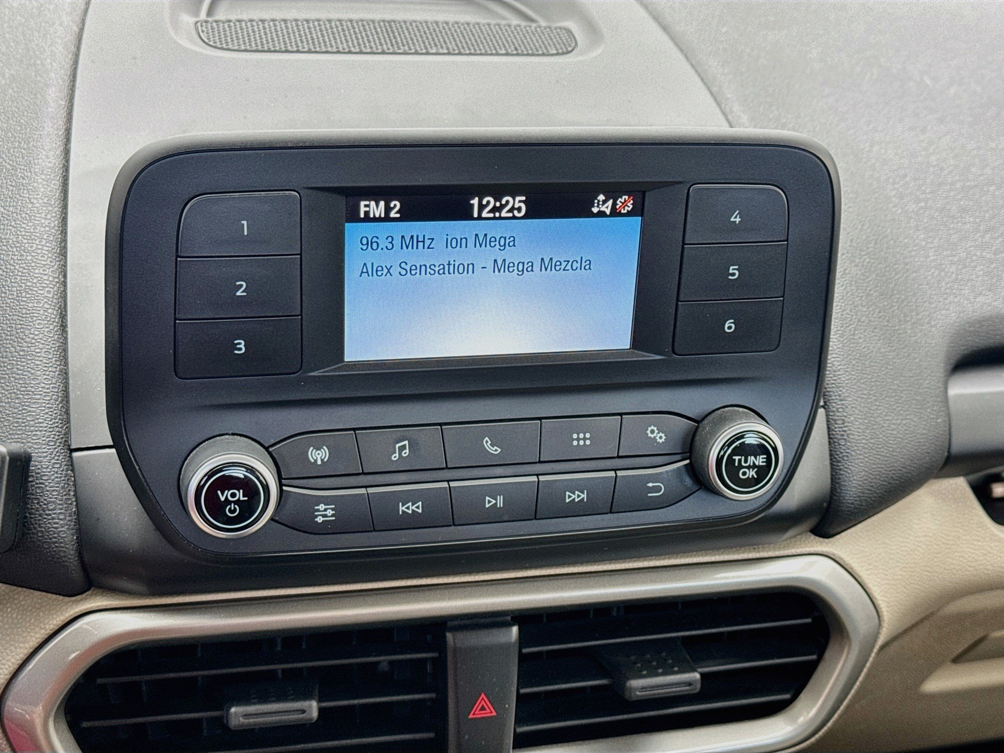 Used 2021 Ford EcoSport S FWD image 11