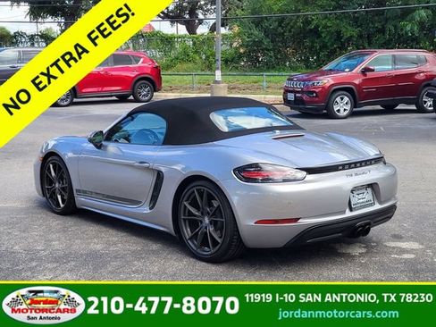 Used 2022 Porsche 718 Boxster RWD image 3