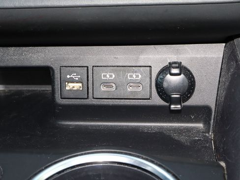 Used 2024 Toyota Highlander XSE image 24